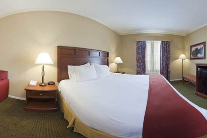 Holiday Inn Express Salado-Belton by IHG