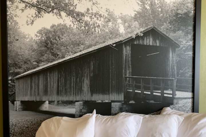 Room 28 of 64