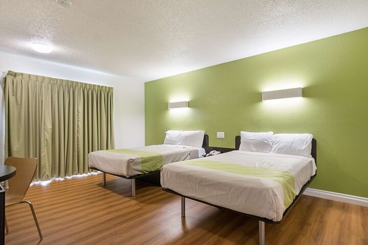 Room 22 of 40