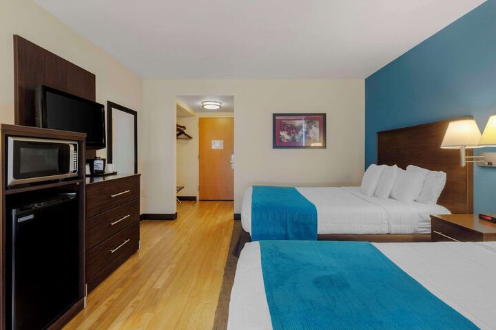 Room 18 of 39