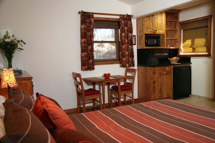 Room 36 of 81