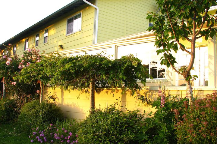 Hotel Exterior 45 of 48