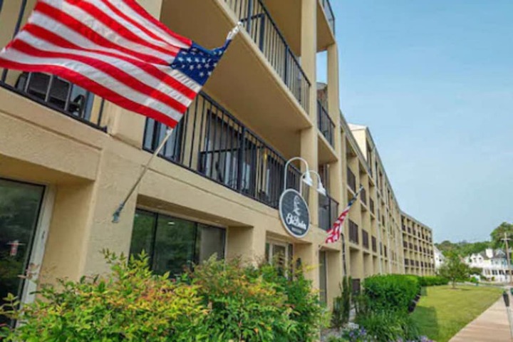 Hotel 7 of 76
