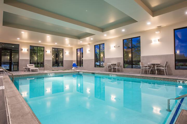 Pool 10 of 60