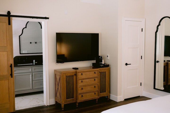 Room 79 of 155