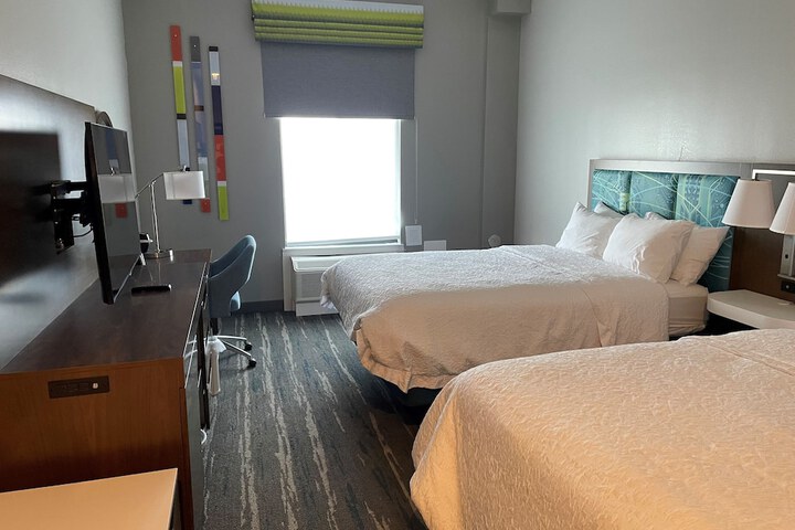 Room 4 of 15