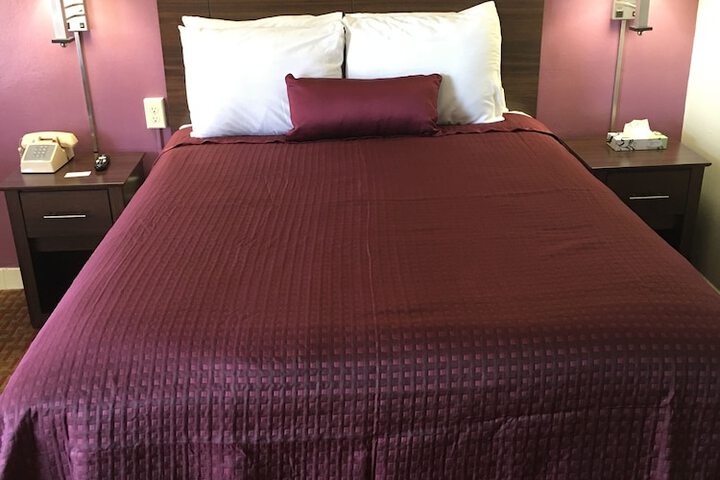 Room 19 of 38