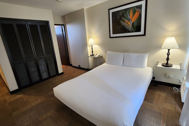 Room 27 of 53