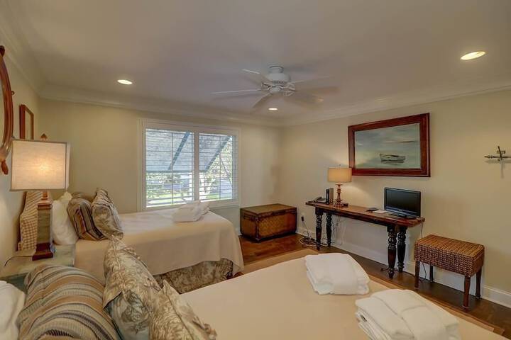 Room 15 of 30