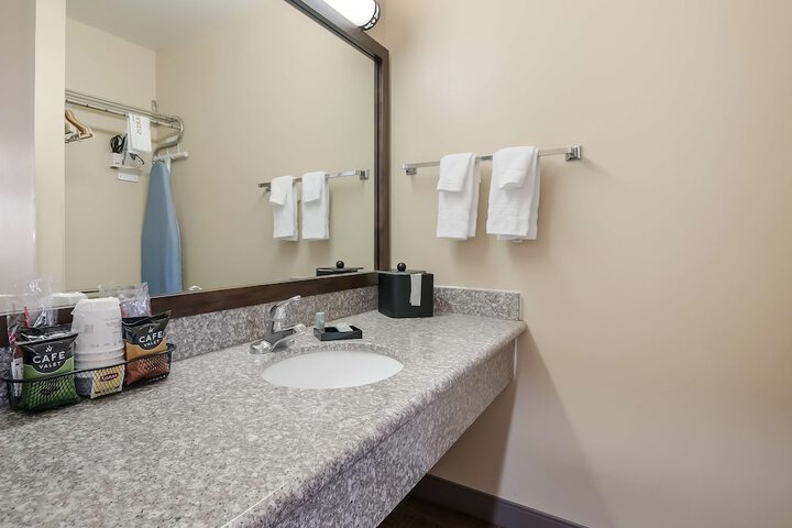 Room 20 of 32