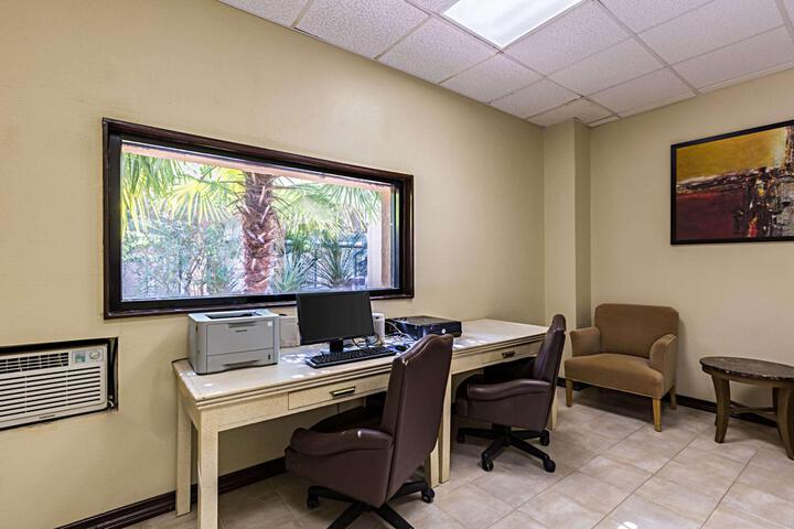 Econo Lodge Baytown