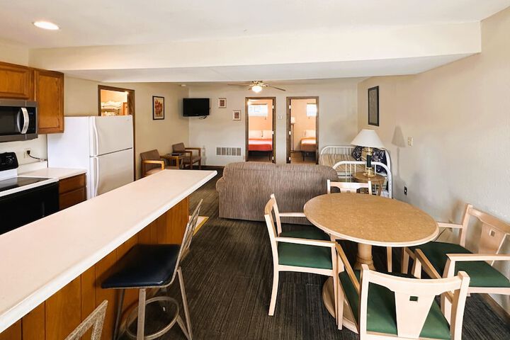 Room 75 of 299