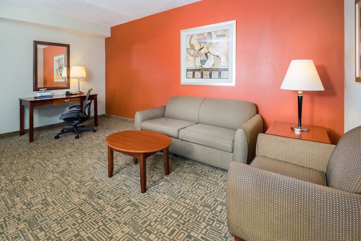 Room 116 of 158