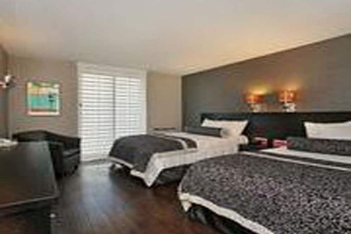 Room 34 of 63