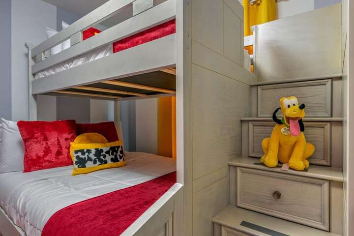 Room 76 of 82