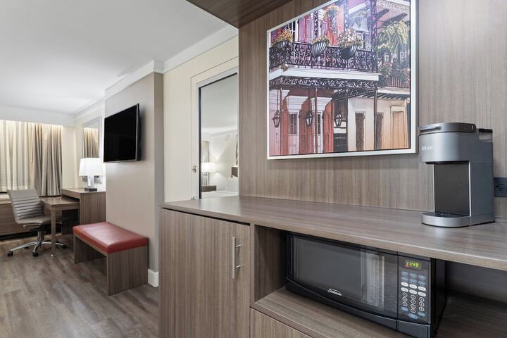 Crowne Plaza Executive Center Baton Rouge by IHG