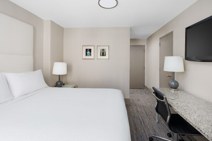 Room 51 of 65