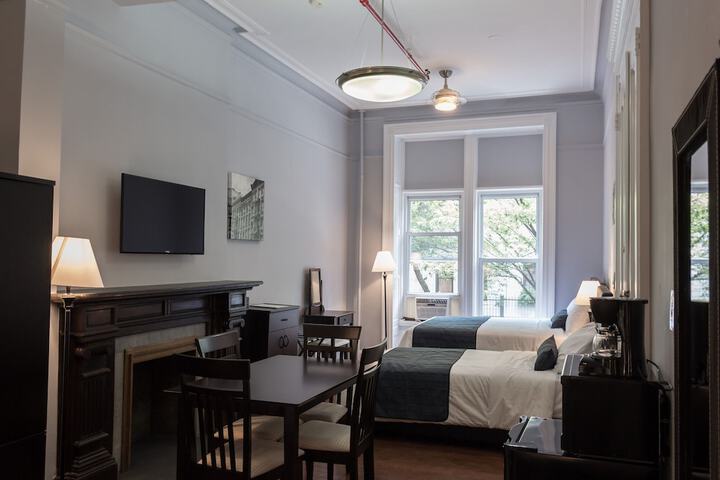 Room 10 of 67