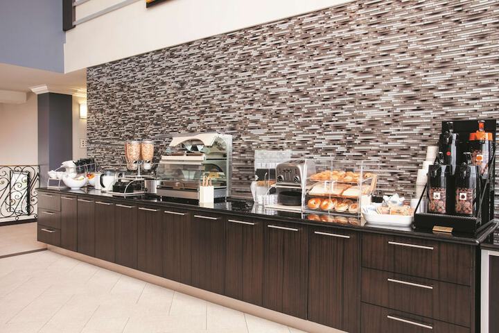 La Quinta Inn & Suites by Wyndham Dublin - Pleasanton