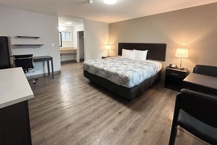 Studio 6 Suites Vancouver Wa - Waterfront