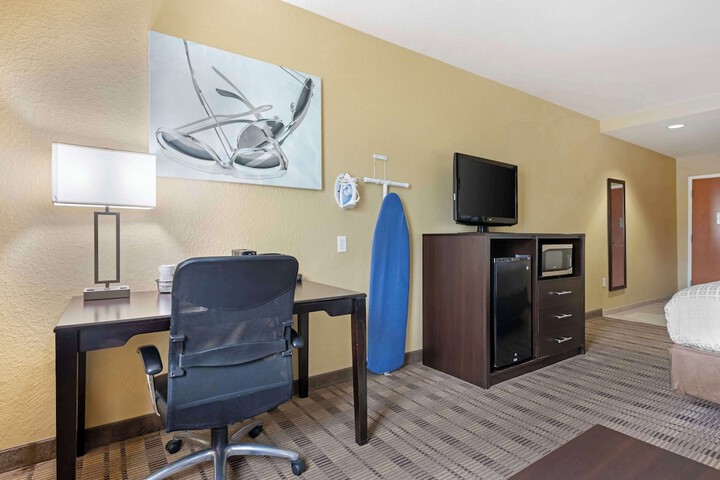 Room 19 of 30