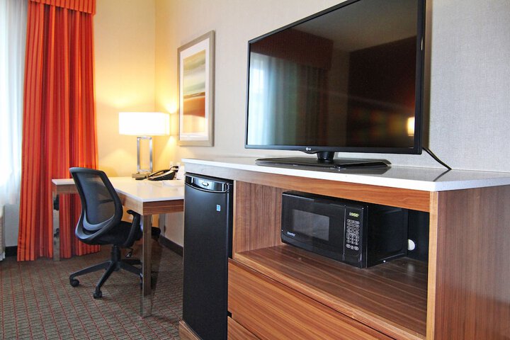 Room 46 of 85