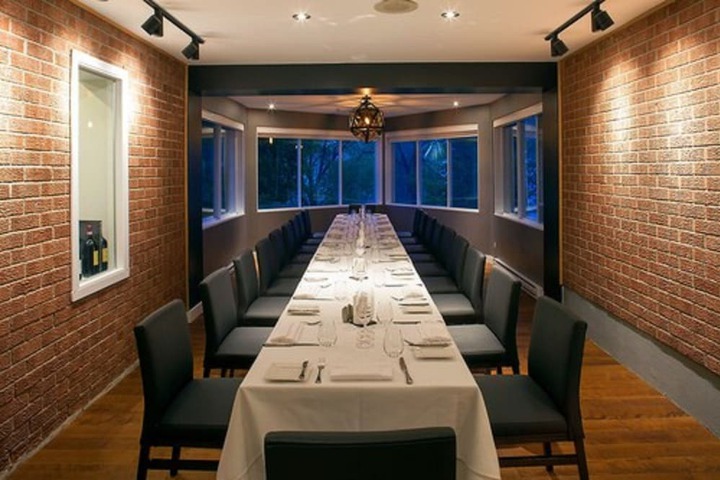 Dining 56 of 77
