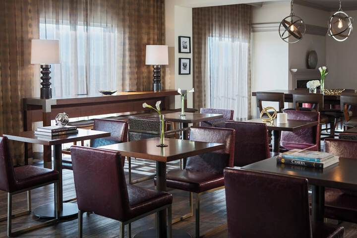 Renaissance Waterford Oklahoma City Hotel