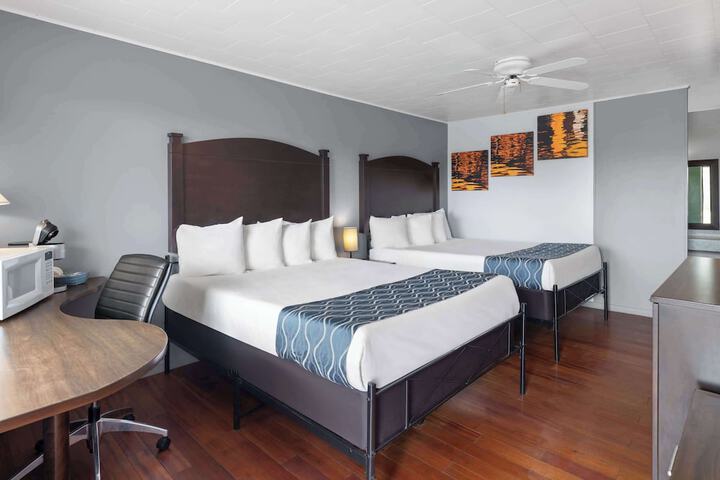Room 7 of 25