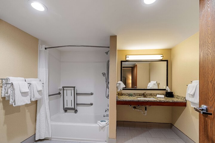 Room 20 of 40
