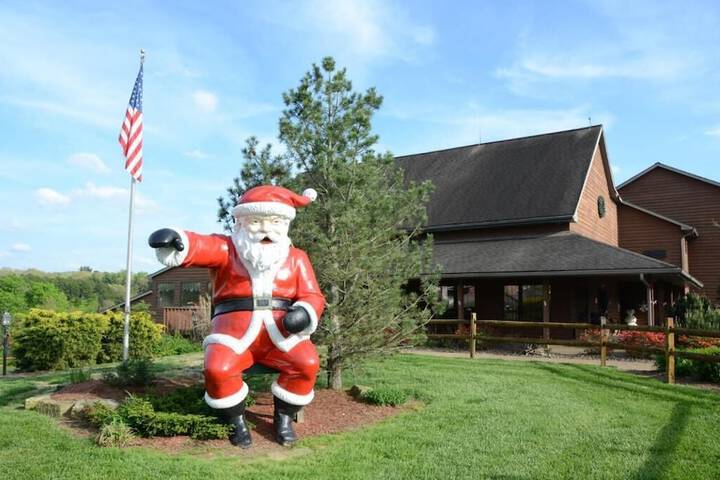 Santas Lodge and Resort