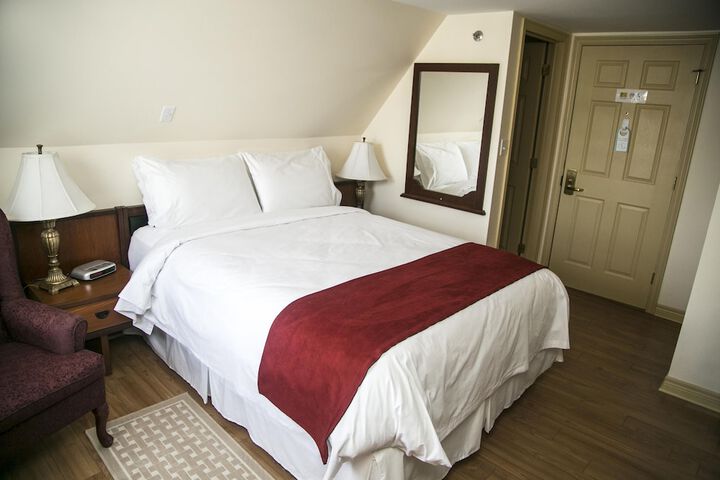 Room 85 of 183
