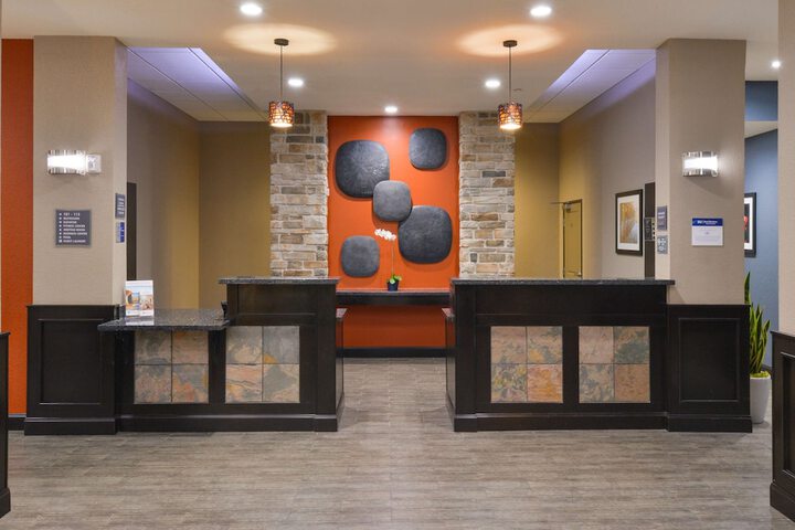 Hotel Interior 10 of 35