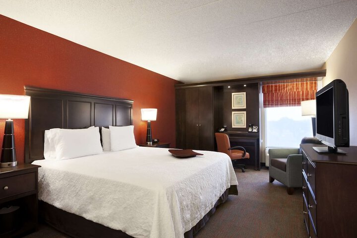 Room 15 of 28