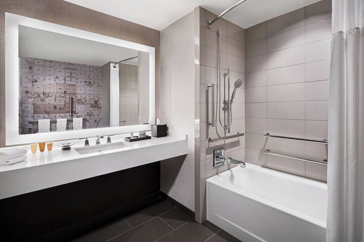The StateView Hotel Autograph Collection
