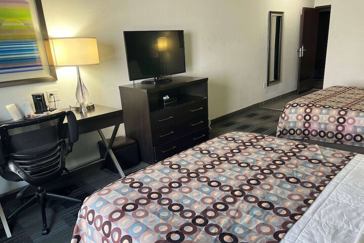 Room 15 of 30