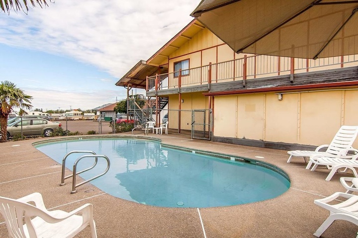 Ashland Valley Inn