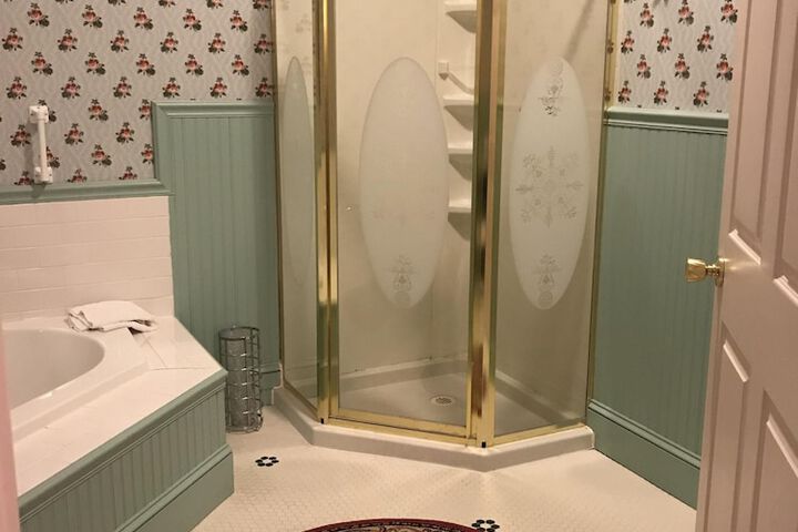 Room 52 of 84