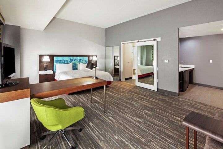 Room 19 of 26