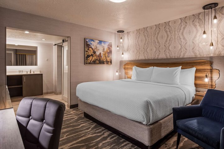 Room 20 of 32