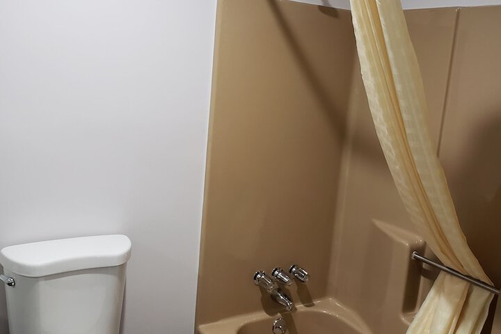 Room 12 of 20