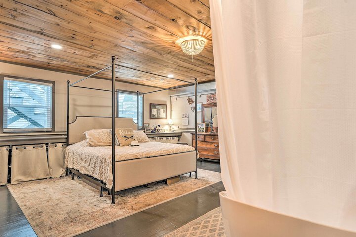 Bemus Point Vintage Suite w / Soaking Tub & Kitchen