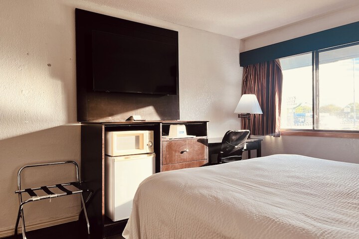Room 30 of 95