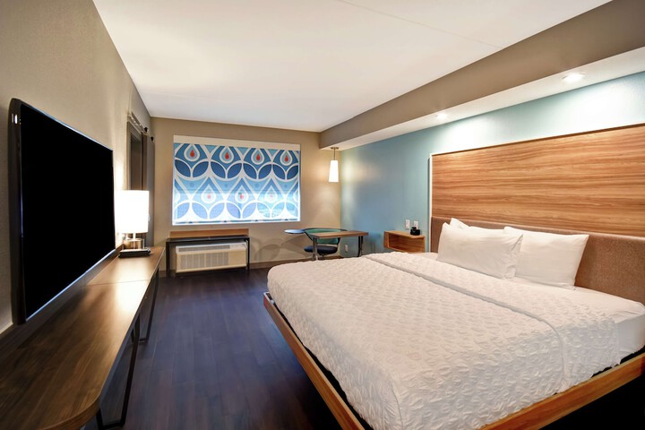 Room 15 of 43