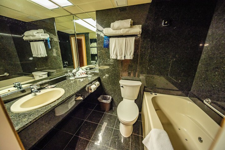 Room 92 of 138