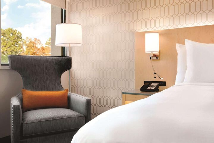 Room 14 of 21