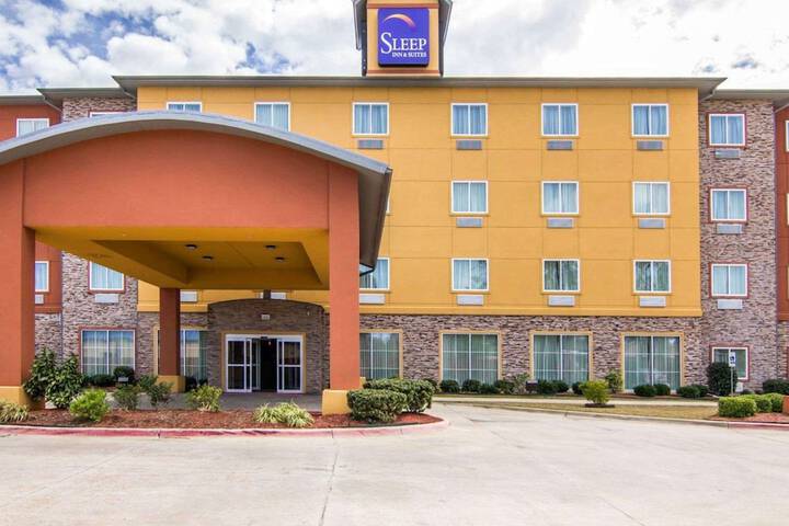Hotel 3 of 38