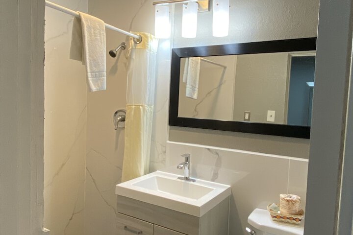 Room 14 of 25