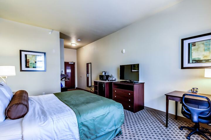 Room 21 of 37