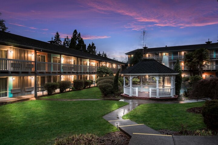 Hotel 5 of 92